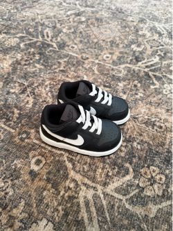 Nike toddler 4C