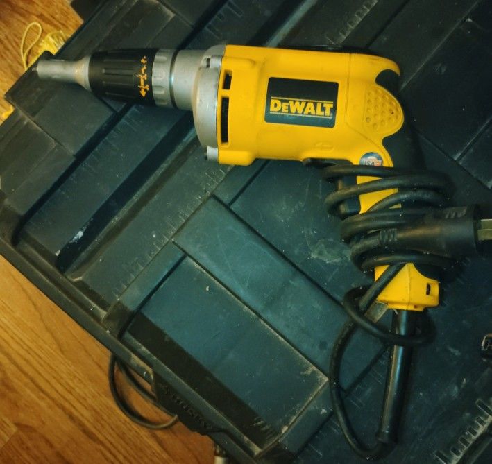 DeWALT Drywall Screwdriver