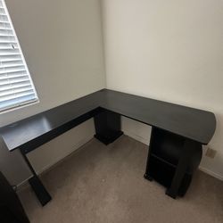 Black L-shaped desk 