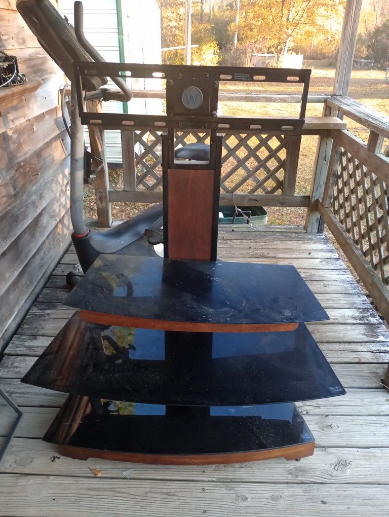 Flat Screen Entertainment System 