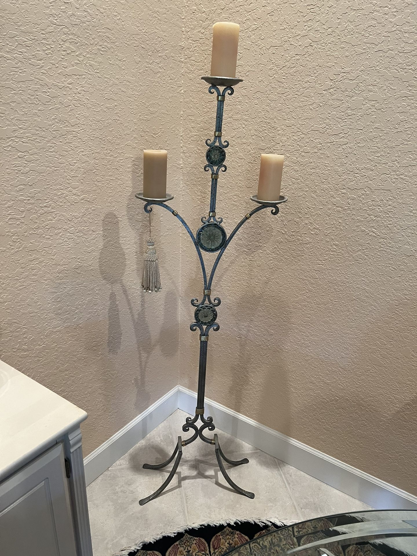 Candlestick.