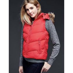 GAP Primaloft Luxe Fur Trim puffer vest size L