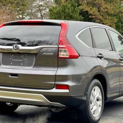 2015 Honda CR-V - Perfect Family SUV