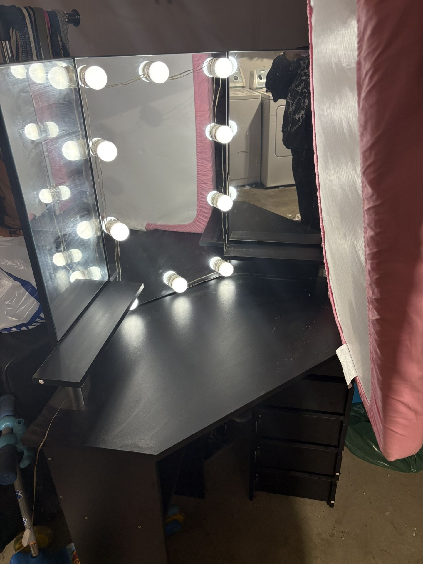 Black Corner Makeup Vanity