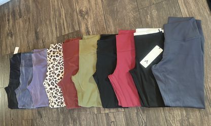 NEW LEGGINGS, LARGE 2 x $20