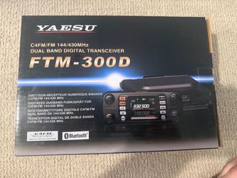 Yaesu FTM-300DR Ham Radio 50W - Open Box/New - 425$ OBO