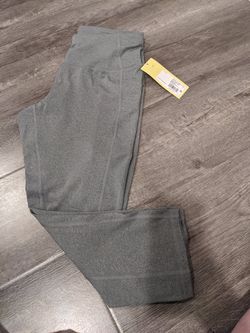 Women's workout capris