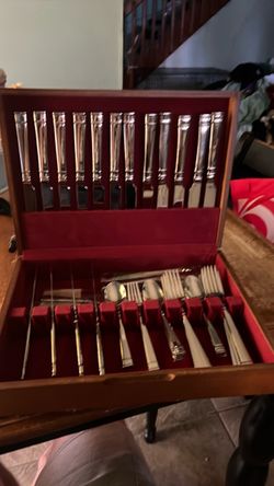 Large bentley heritage mint silverware set