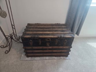 Vintage trunk
