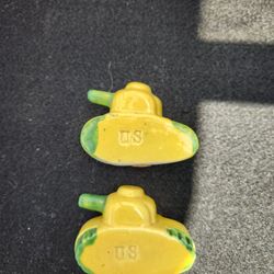 Vintage Tank Salt And Pepper Shakers 