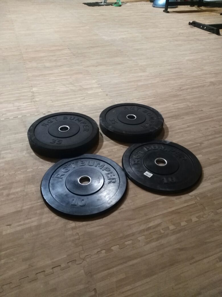 2x35lb and 2x10lb RGT Bumper plates