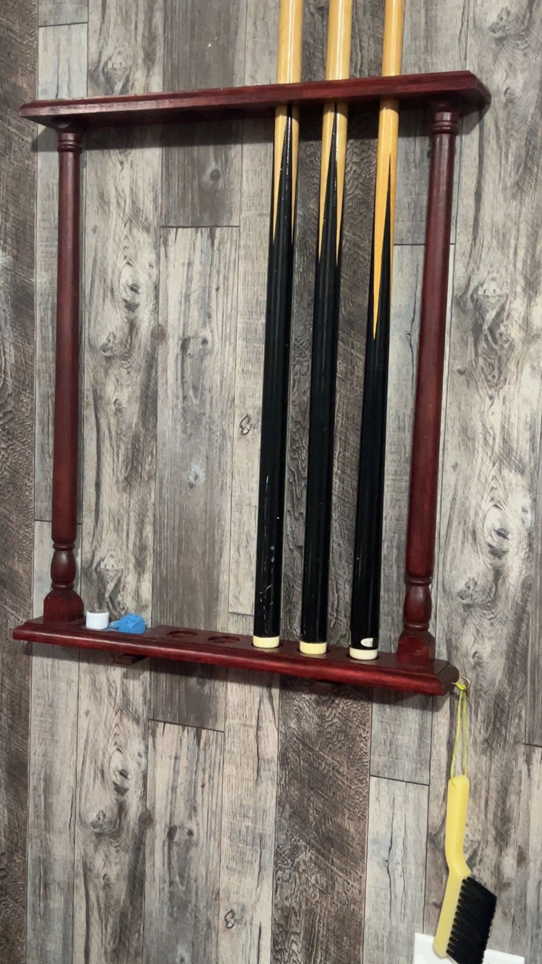 Pool table stick rack