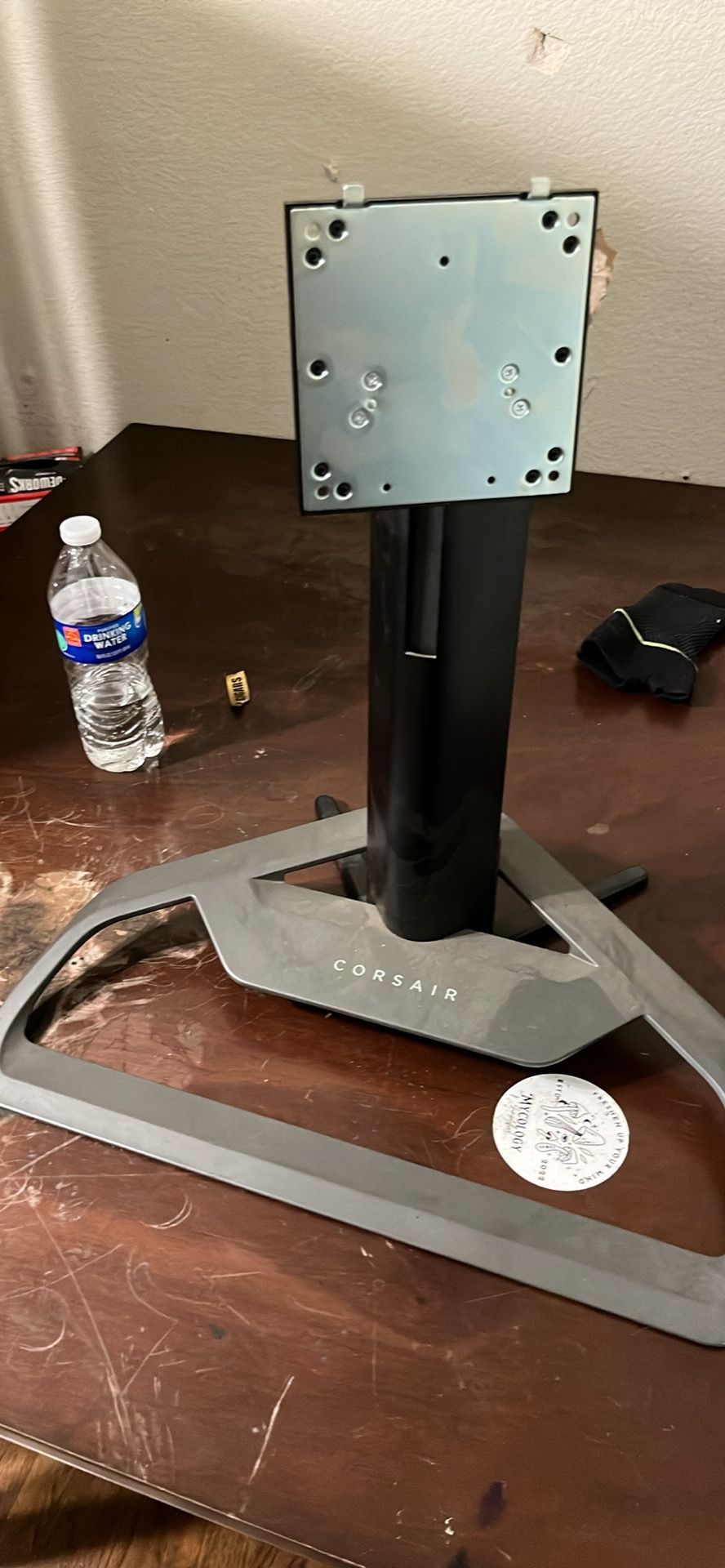 Corsair 32” monitor stand/mount