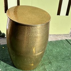 Gold Cylinders