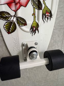 Penny Australia Cruiser Skateboard – White Rose Edition 🛹🌹