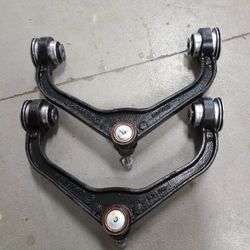2024 GMC/CHEVY 2500 Upper Control Arms & Knuckles 