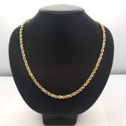 Gold Hallow Rope Chain