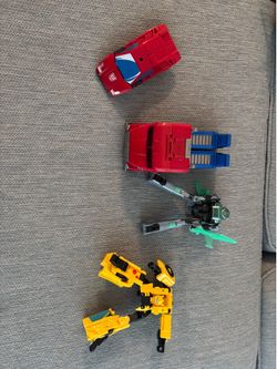 Transformers toys/figurines in excellent condition