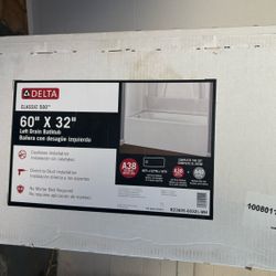 Delta Classic 500 60 in. x 32 in. Alcove Deep Soaking Bathtub with Left Drain in High Gloss White