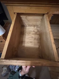 Wardrobe / Armoire