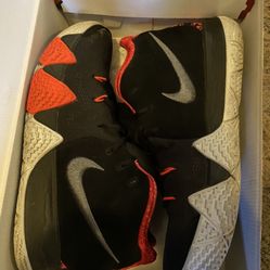 Nike Kyrie 4