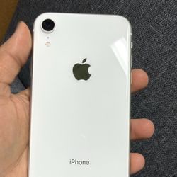 iPhone XR 64GB Unlocked