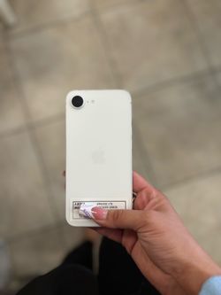 iPHONE 17E UNLOCKED
