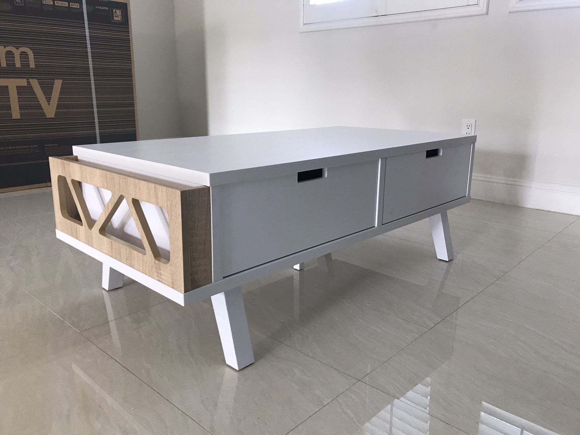 Modern coffee table White