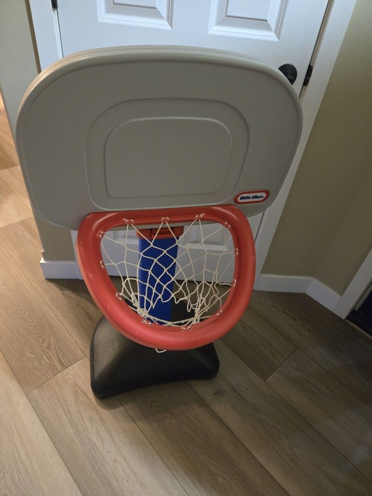 Little Tikes Basketball Hoop