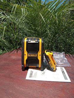 DeWalt 20 v new Bluetooth. Speaker.  W Battery.   2.0 AH.  Lithium