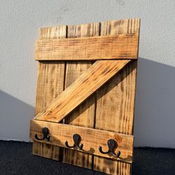 Farmhouse Hat/ Coat Rack 