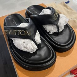 Louis Vuitton Pool Pillow Flat Comfort Thong Sandal Black Size 37 SC 0232 LV