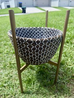 Plant Stand with Pot for Sale – 21” × 11”