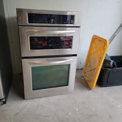 Microwave And Oven 