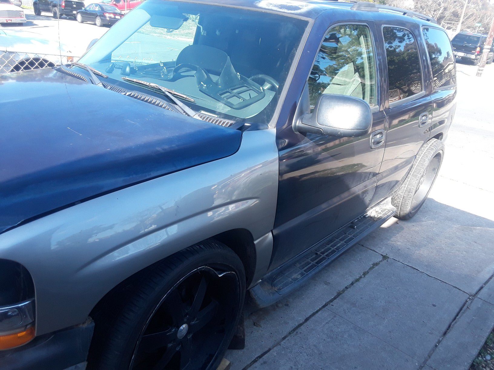 04 chevy tahoe PART OUT