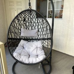 Finally made the decision to sell my beautiful high-end swing chair. It’s absolutely beautiful indoor or outdoor.