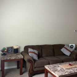 Living Room Set - Entertainment Center / TV / Couch / Tables