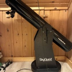 Orion SkyQuest Dobsonian XT8