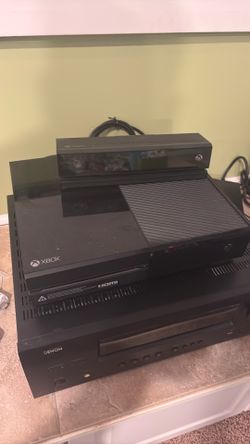 Xbox One with Kinect and 2 remotes