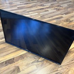 TCL 32” Full HD LED Roku Smart TV