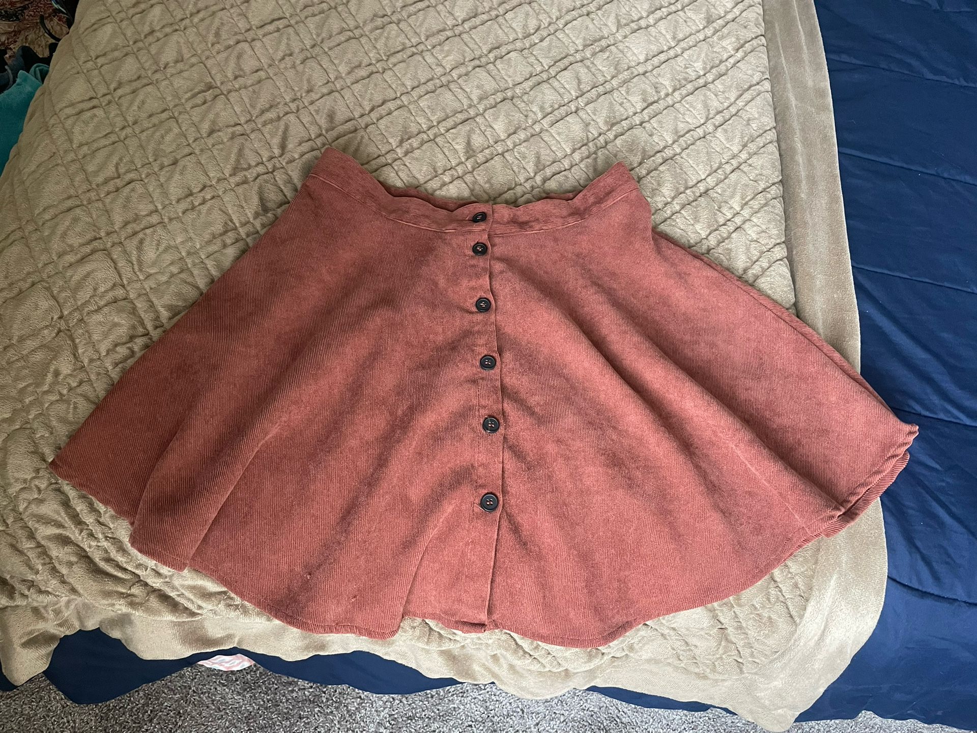 Hi-waisted Skirt