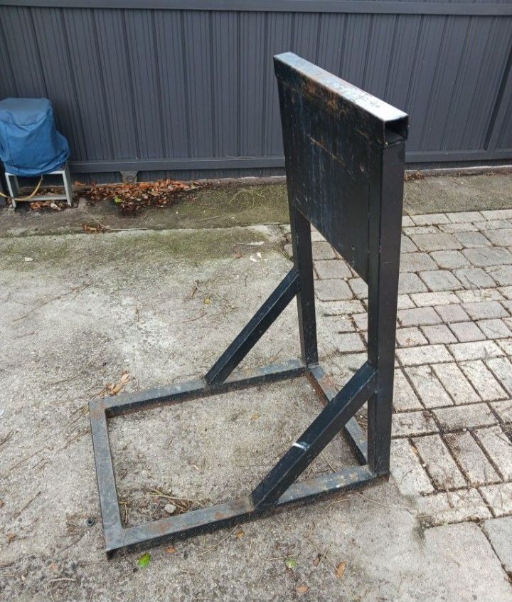 Outboard motor holder