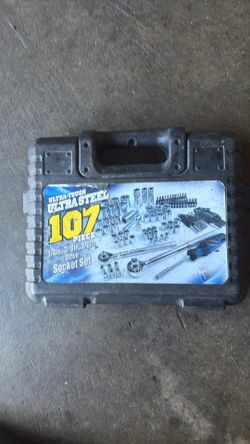 Ultra-tough ultra steel 107 piece 1/4in, 3-8in, 1/2in drive socket set