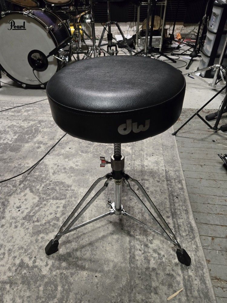 DW Drum Throne