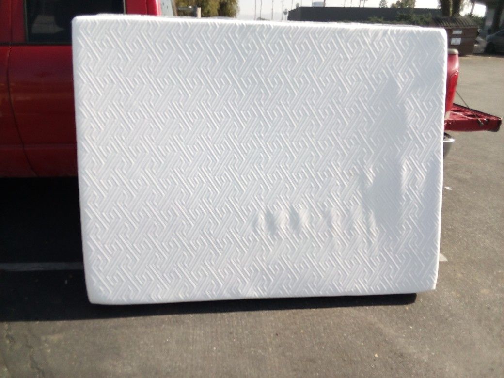 Queen Bed And Mattress