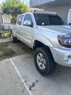 07 Tacoma sport trd prerunner tittle in hand reg up to date