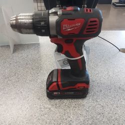 Milwaukee Cordless Drill With Battery 