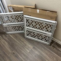 MYPET North States Paws Portable Pet Gate: 26-40" Wide. Pressure Mount. No tools needed. Made in USA. Dog Gate 23" Tall, Expandable, Durable Dog Gates