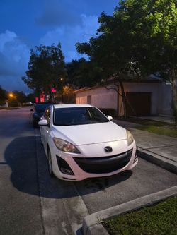 MAZDA 3 2010