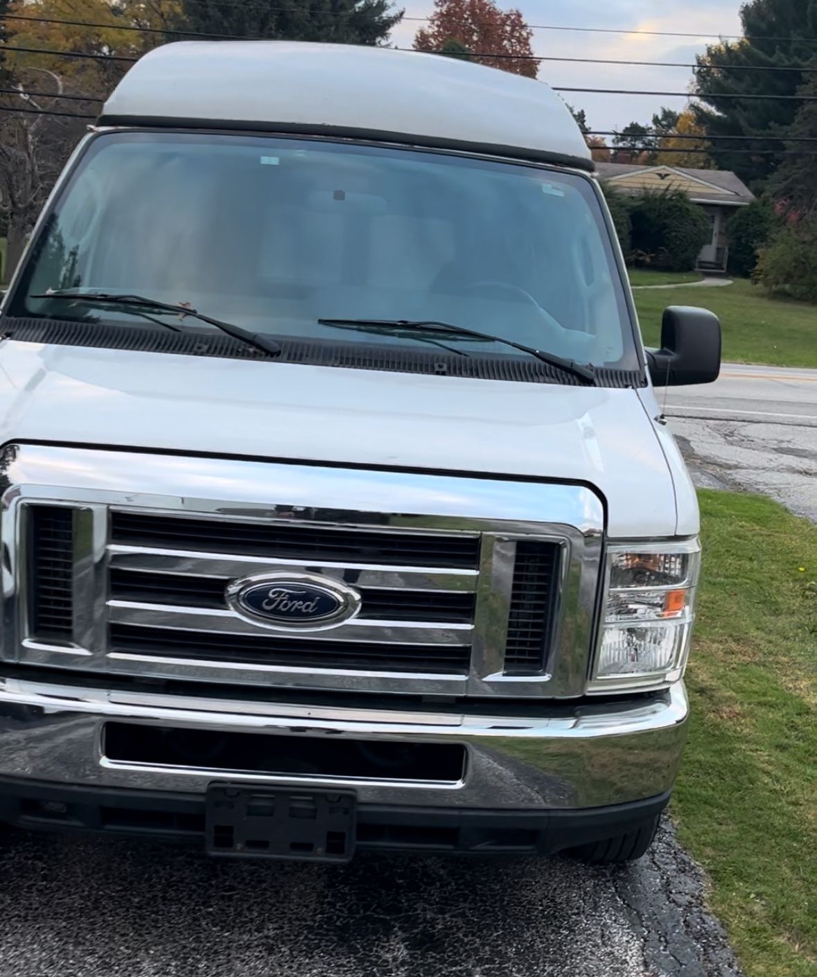 2012 Ford E-350